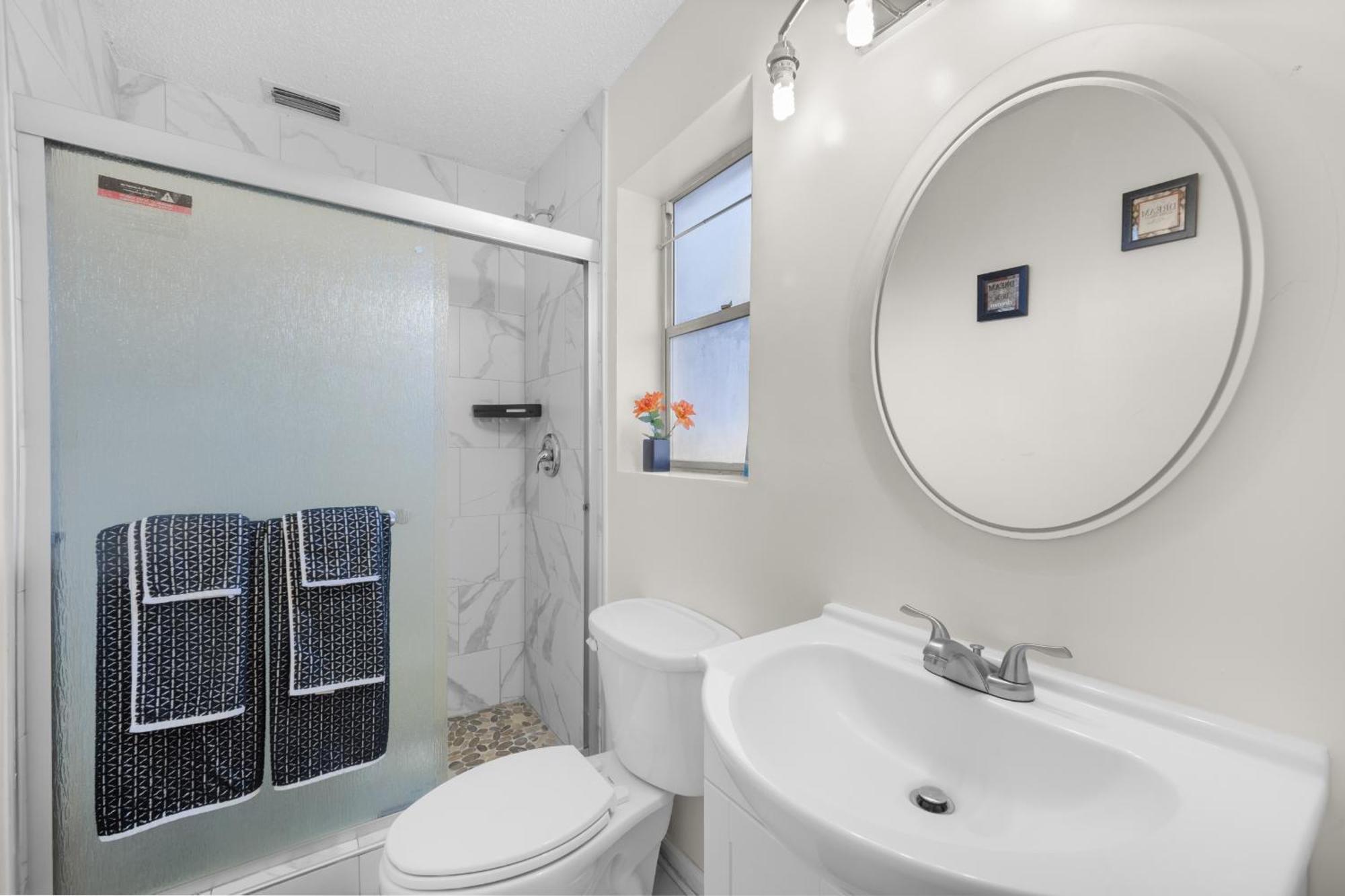 Pet Friendly Large Studio With Free Wi-Fi In Great Location! Orange Park Exteriör bild